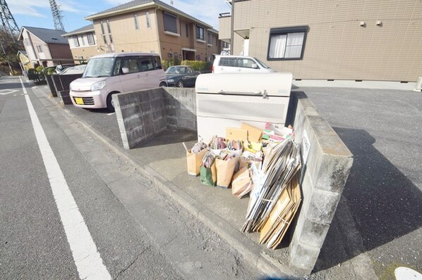 ドルチェ小山壱番館の物件内観写真